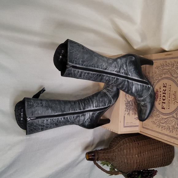 Chocolat Blu Carson boots lace up eyelets shoes heels 8.5 - Picture 2 of 4